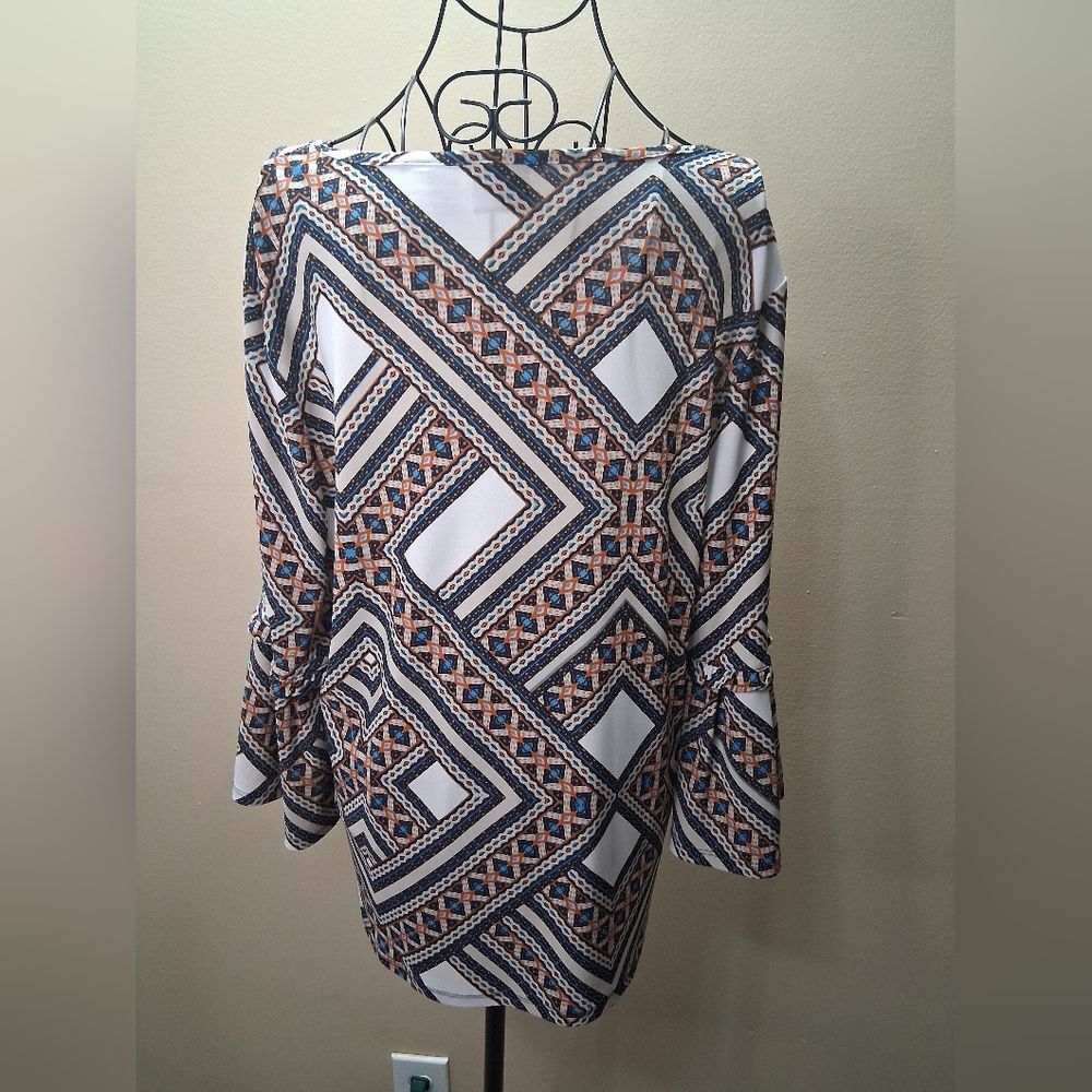 NWOT Chico's Multicolor Geometric Blouse - Picture 5 of 9